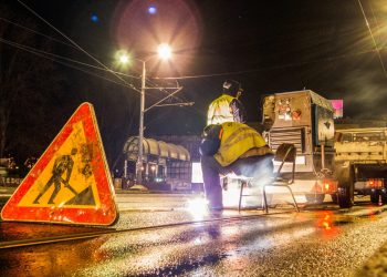 Carbon Footprint and Pollution Mitigation for Sustainable Construction Sites