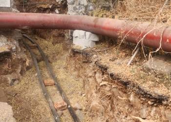 Detection of location and depth of underground utilities