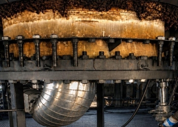 Automated Bolting Unbolting and Torquing of Coke Drum Heads
