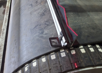 AI-Powered Conveyor Belt Monitoring and Predictive Maintenance